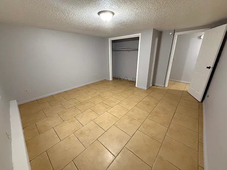 2600 S Duluth Ave #2600 — Photo 6