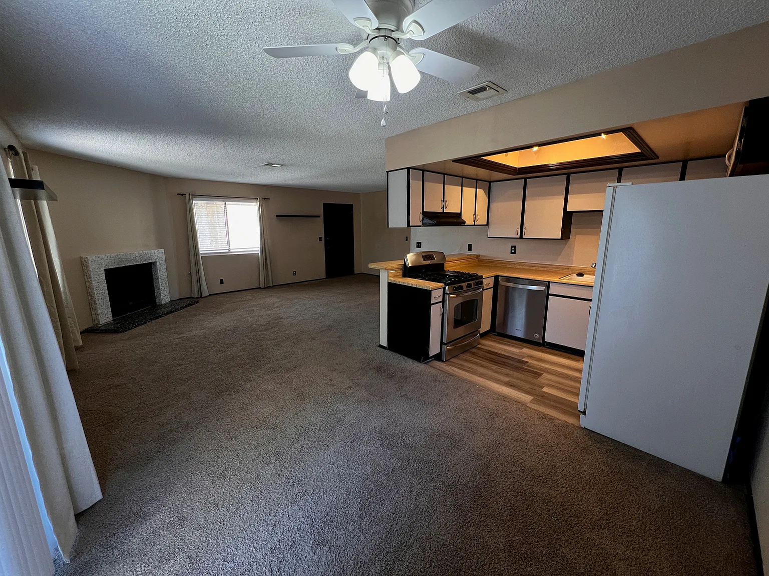 2 bed, 1116 sqft, $1,195 — Photo 3
