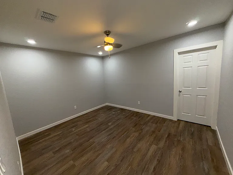 334 W Hermosa Dr — Photo 12