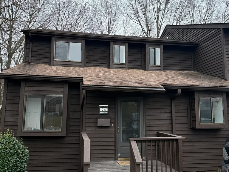 End unit for additional privacy