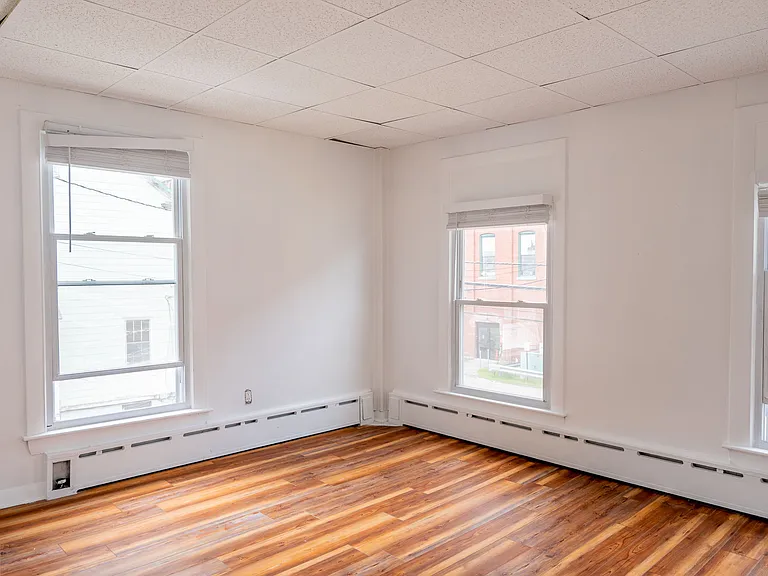 77 Bridge St #1 — Photo 10