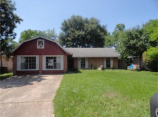 6418 Oaknut Dr, Houston, TX 77088