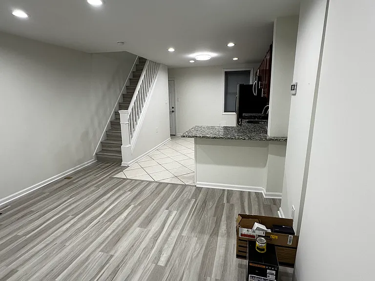 2711 Oakford St — Photo 24
