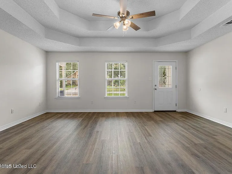 8909 Mermaid Ave — Photo 2