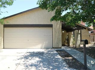 4746 Westbury Rd, Paradise, NV 89121