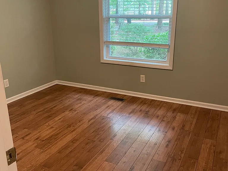 704 Wendy Way — Photo 6