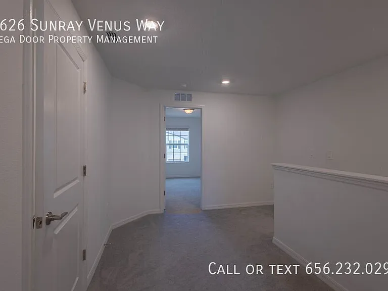 2626 Sunray Venus Way — Photo 17