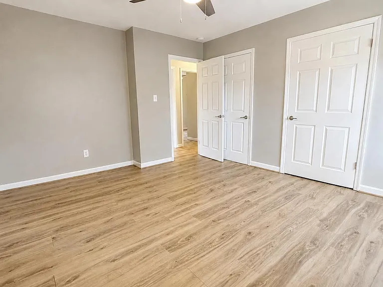 247 Brookside Ct — Photo 14