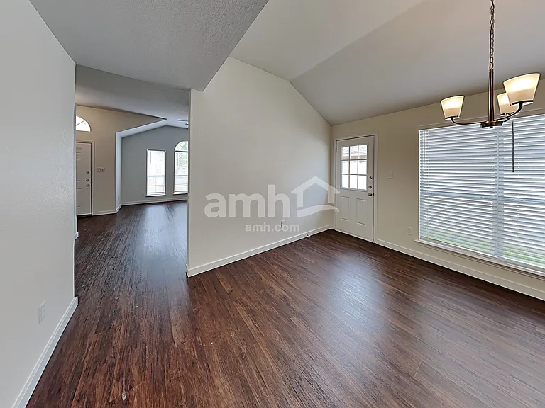 7031 Rovato Dr — Photo 6