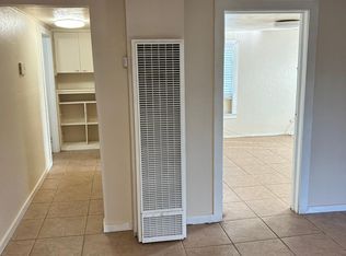 1318 2nd St APT A, Selma, CA 93662