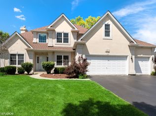 4811 Chokeberry Dr, Naperville, IL 60564