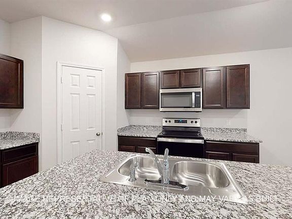 4th image of 207 Barton Creek Drive