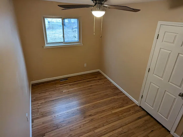 2841 Appleridge St — Photo 9