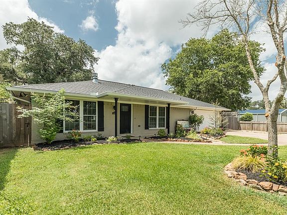 3rd image of 1625 County Road 244a