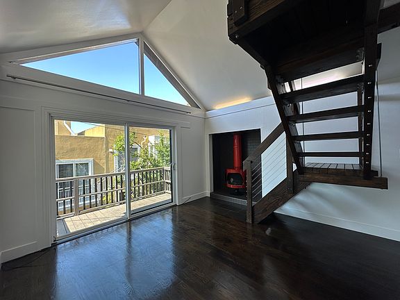 3rd image of 517 Wisconsin St