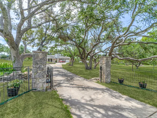 12013 CANTERBURY RD, Spring Branch, TX 78070