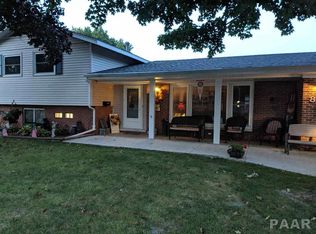 869 Sunset Rd, Morton, IL