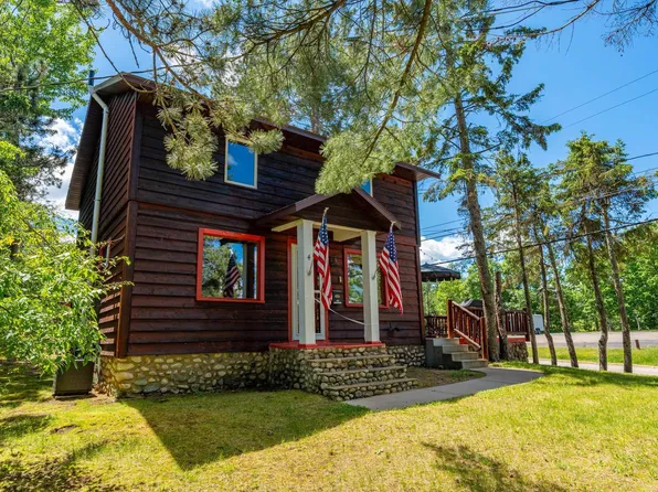 4 E Boundary St, Ely, MN 55731