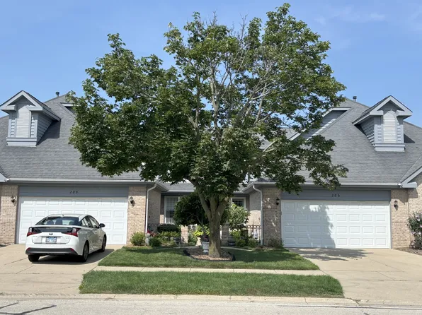 288 Benton Ln, Bloomingdale, IL 60108