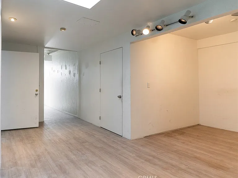 2172 Pacific Ave — Photo 8