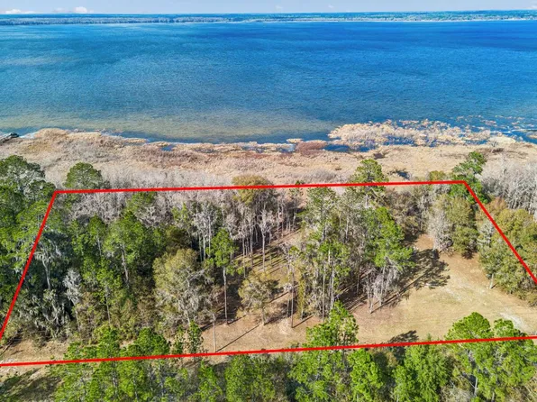 8233 SW 137th St, Starke, FL 32091