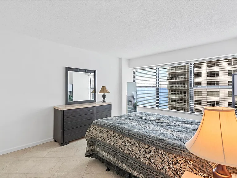 3800 Galt Ocean Dr #1108 — Photo 15