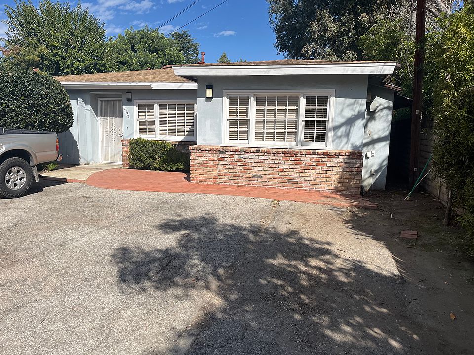 1st image of 14135 Chandler Blvd