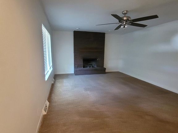 3rd image of 2814 Delaware Ave