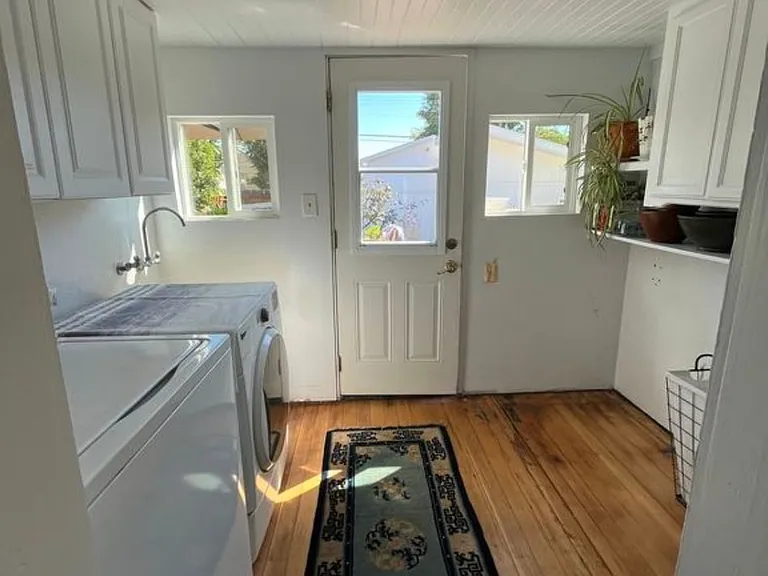 2118 Vine St — Photo 4