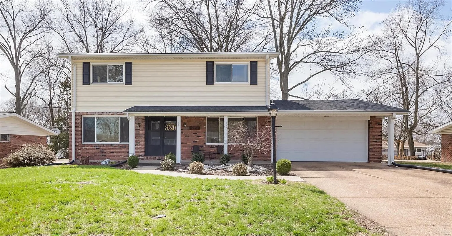 4746 Sunnyview Dr photo 1