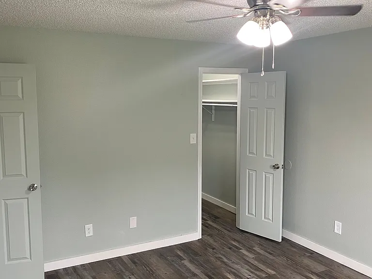 2812 Jerrald Dr — Photo 4