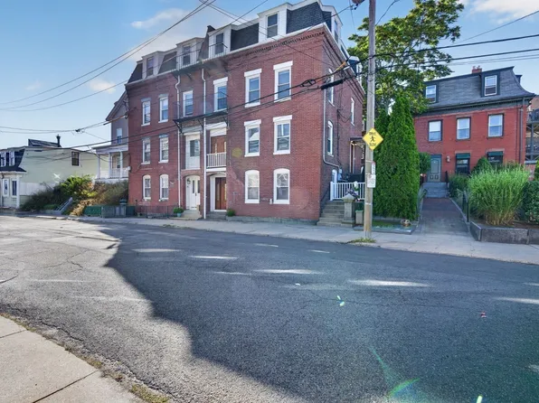 21 Parker St, Charlestown, MA 02129