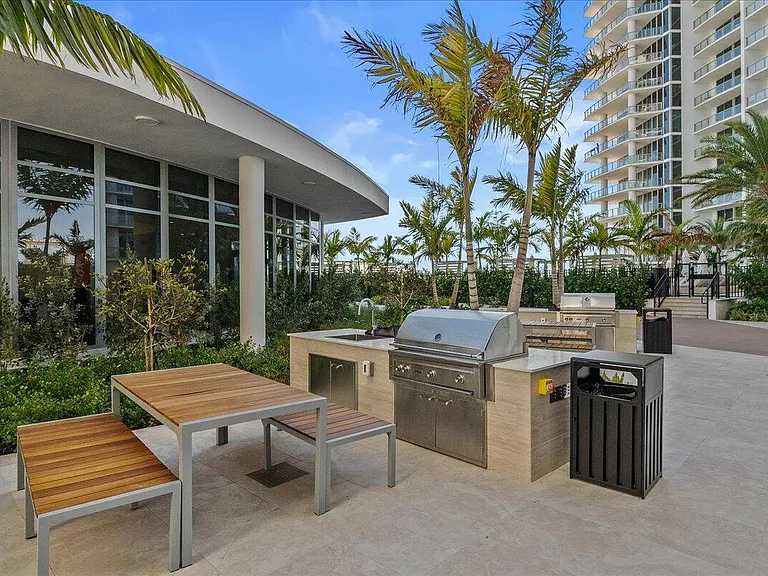 220 Lake Shore Dr #917 — Photo 58