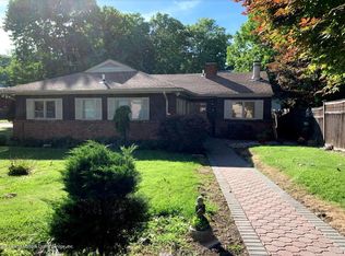 61 Wooddale Ave, Staten Island, NY 10304
