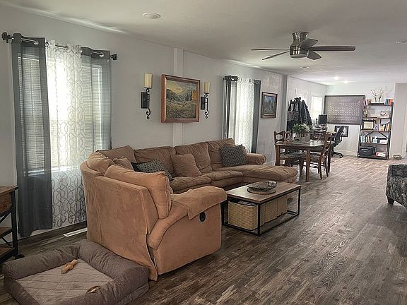 3rd image of 310 N Grant Ave