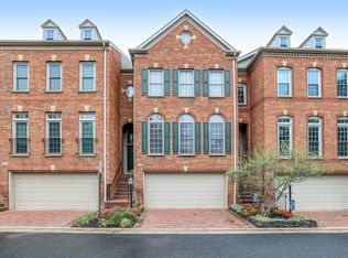 709 Catts Tavern Dr, Alexandria, VA 22314
