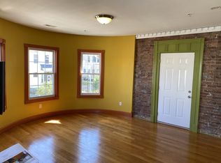 12 Everett St #202, Boston, MA 02134