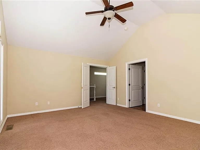 525 N Rupple Rd — Photo 20