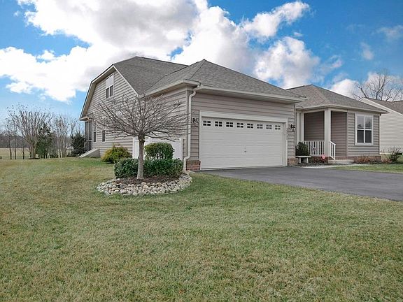 5th image of 33751 Reservoir Dr