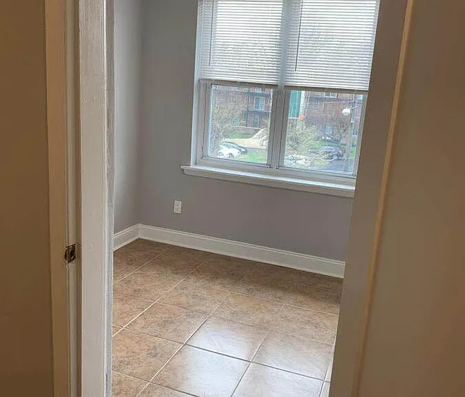 406 W Walnut Ln #2B — Photo 14