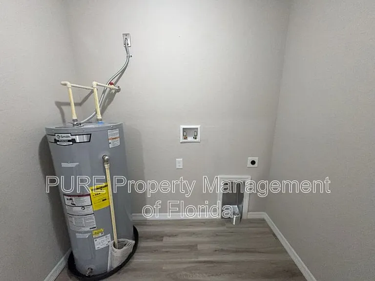 6504 SW 140th Place Rd #2 — Photo 46