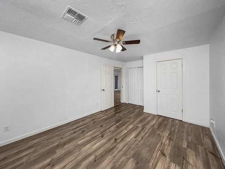 1702 NW Euclid Ave — Photo 11
