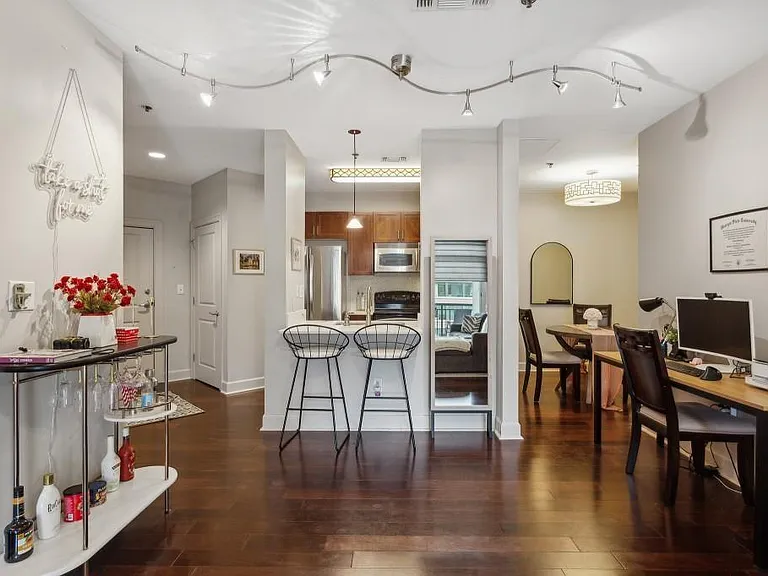 325 E Paces Ferry Rd NE #1410 — Photo 6