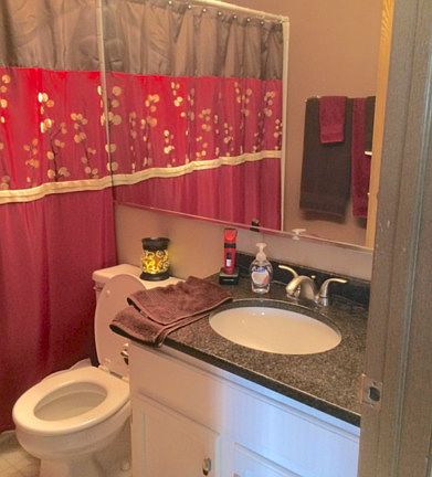 5th image of 413 Lauren Ln