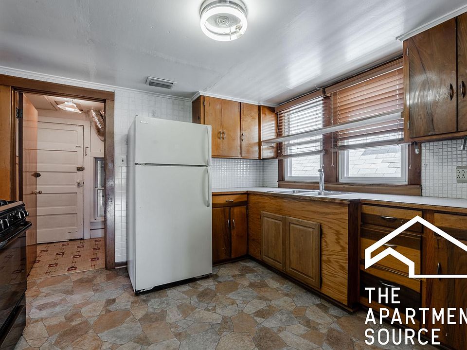 1st image of 1334 W Barry Ave #3