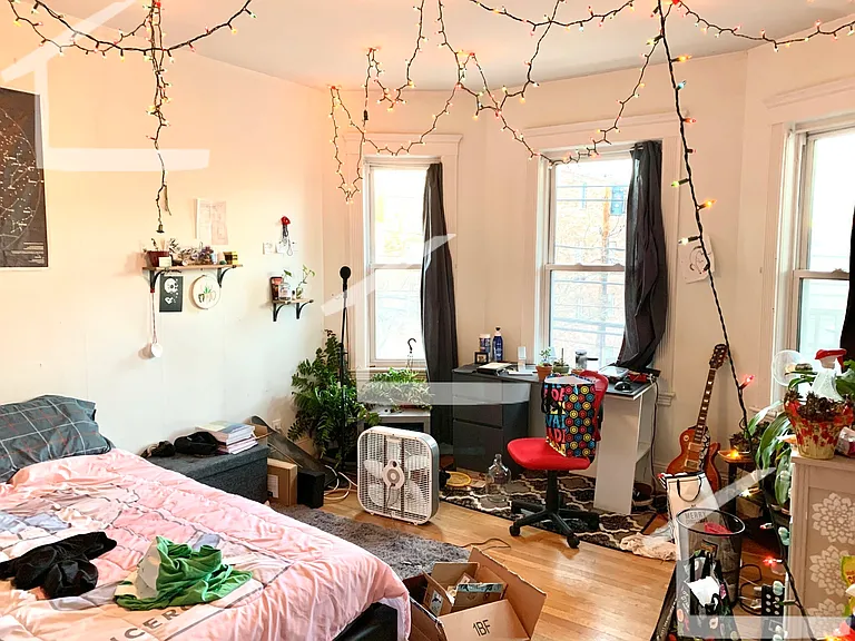 89 Gardner St #1 — Photo 5