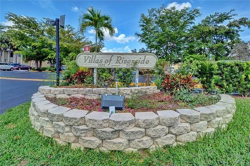 2611 Riverside Dr #5