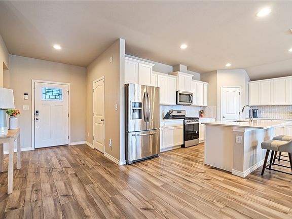 4th image of 7609 Bayley Ln