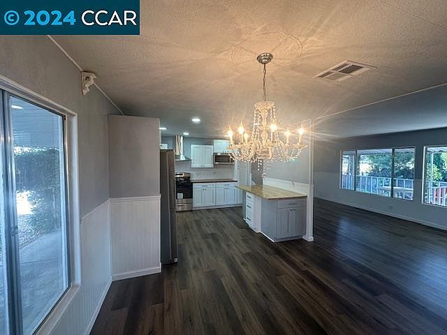 1st image of 327 El Serena #327