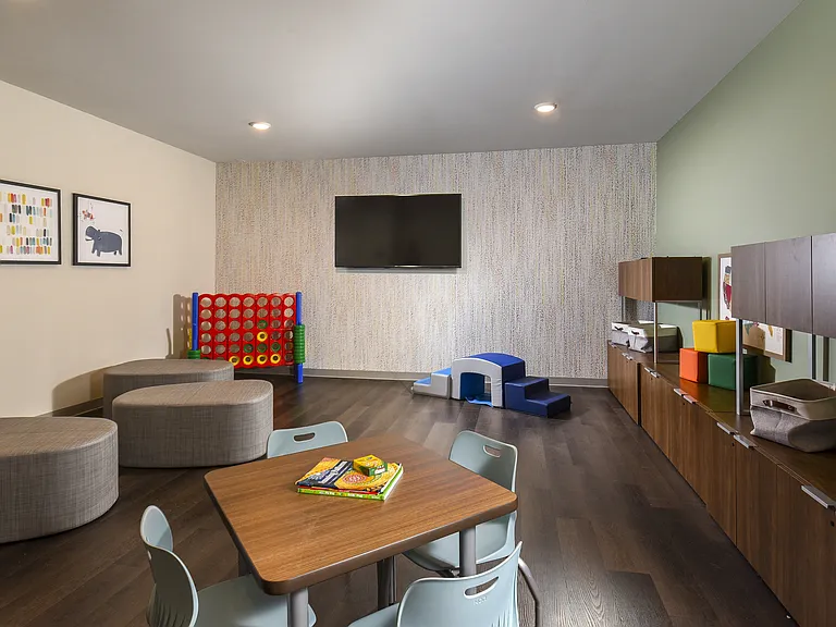 722 Chancellor — Photo 23